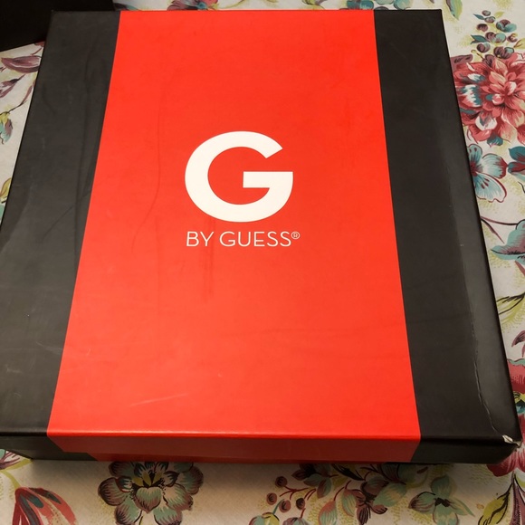 GUESS platform heels - Picture 7 of 8